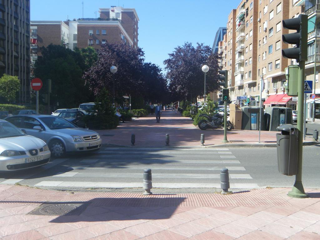 Madrid Studio Apartments Екстериор снимка