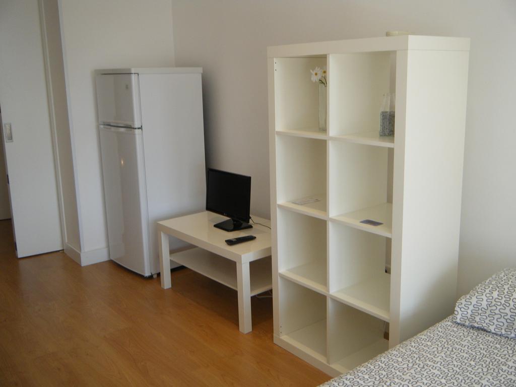 Madrid Studio Apartments Стая снимка